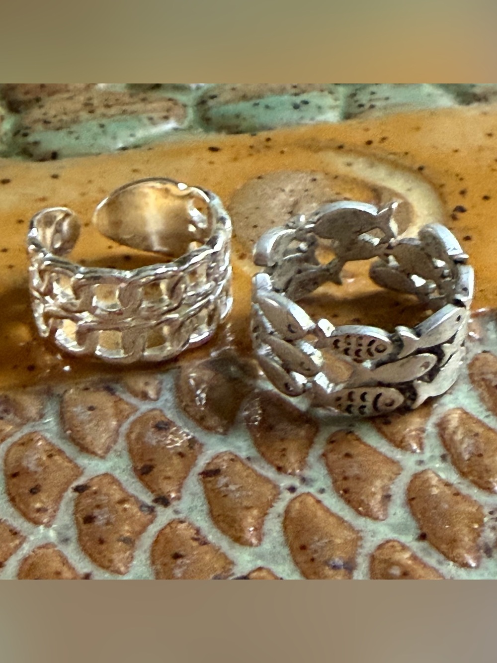 Sterling Silver Tone Fish and Chain Pattern Rings